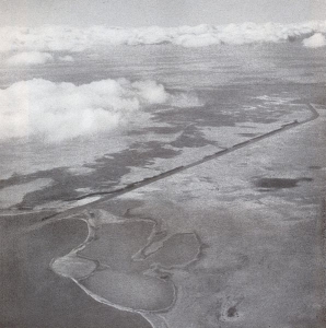 Suez Canal (shown from an aerial perspective) was a critical shipping lane. th need to maintain open passage through the Canal was a significant foreign policy priority for the US, 1934. Source: Walter Mittelholzer, Public Domain.