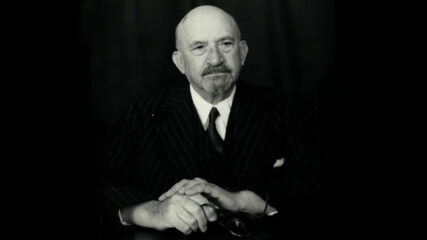 Chaim Weizmann Joins British Admiralty
