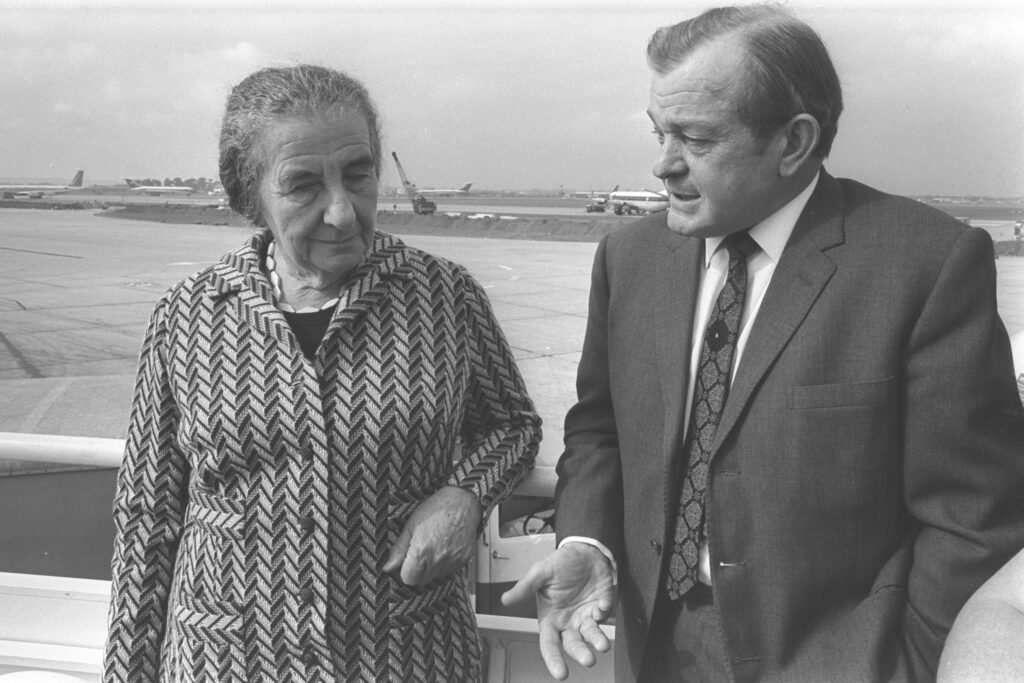 Aharon Remez and Prime Minister Golda Meir