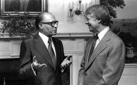 Israeli PM Menachem Begin and US President Carter  Meet for the First Time