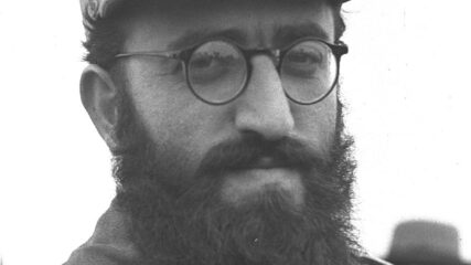 Rabbi Goren Urges Soldiers Not to Remove Settlements