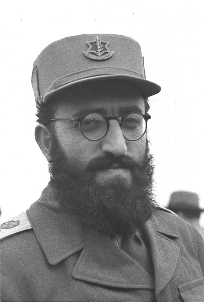 Rabbi Goren Urges Soldiers Not to Remove Settlements