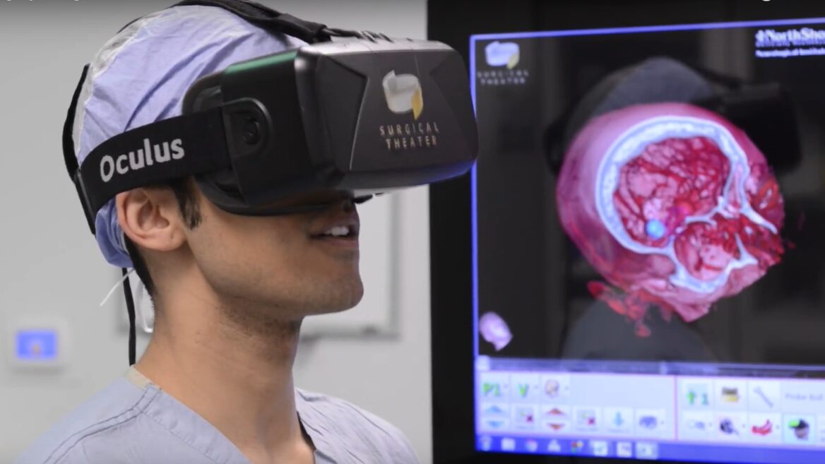 Doctors perform historic surgery with aid of virtual reality