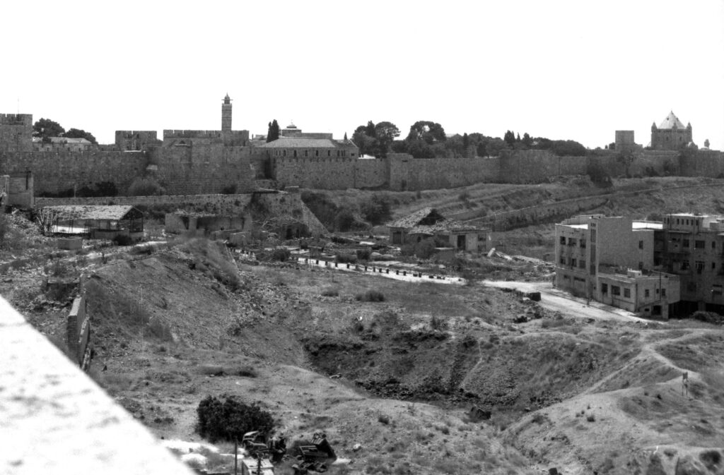 U.N. Official, 4 Israelis Killed on Mount Scopus