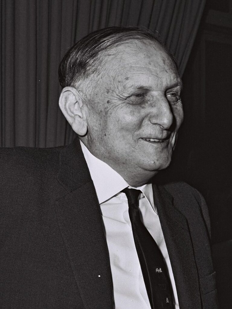 Bank of Israel Founder Dies