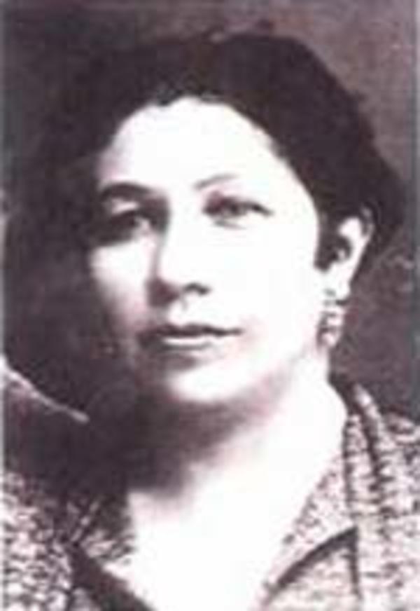 Esther Raab, 1894-1981