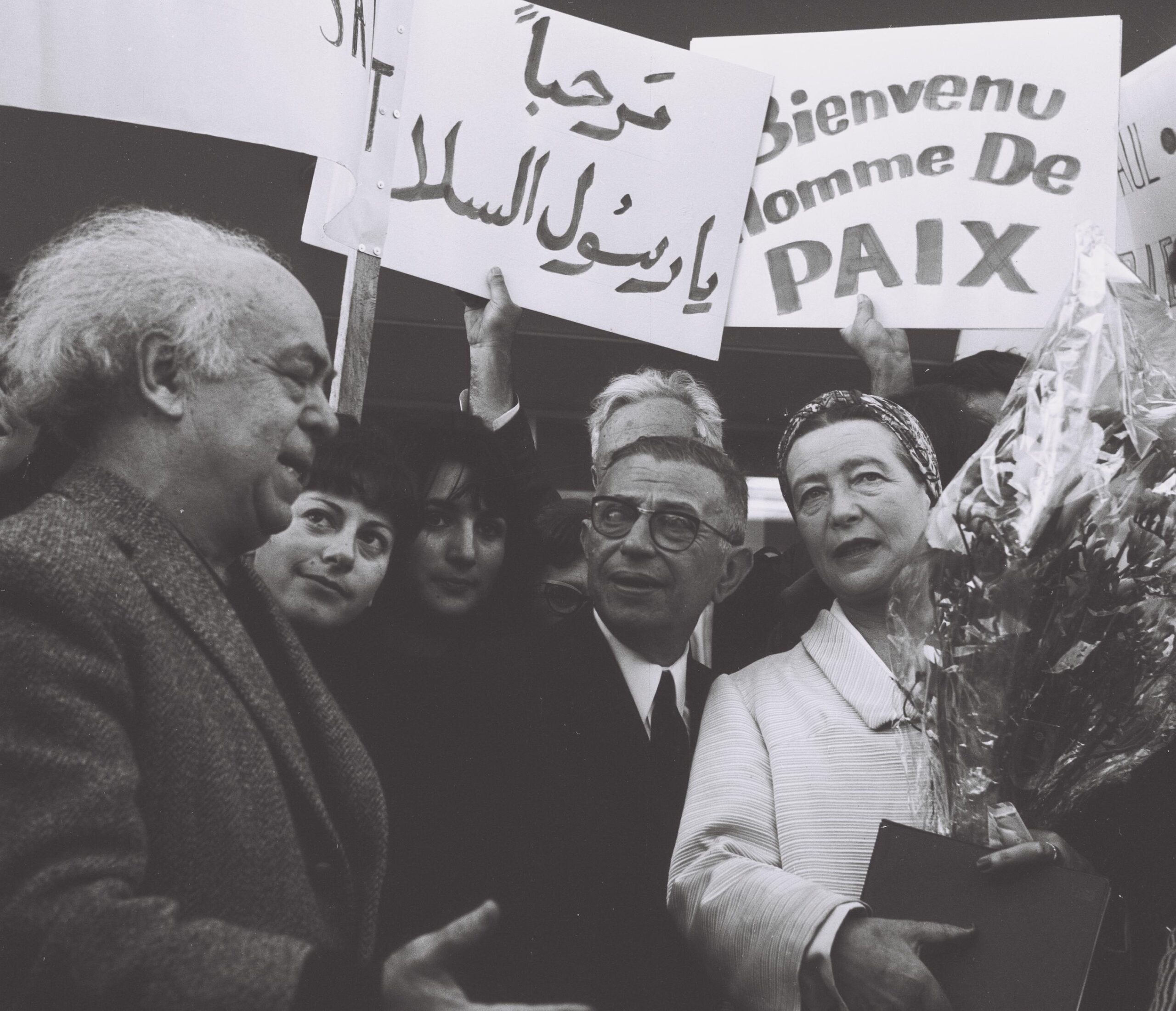 Poet Avraham Shlonsky Dies