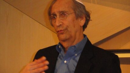 “Israeli-Palestinian conflict needs drastic change in approach, expert says in Sandy Springs lecture”