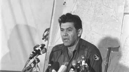 Israeli Commandos Raid Beirut